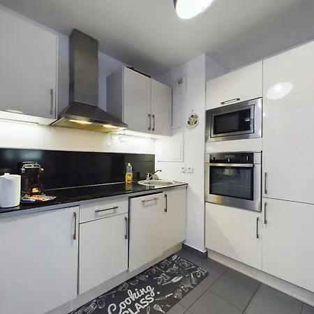 Roi De La Seine A Paris, Stade, Gare Parking Et Terrasse Apartament *