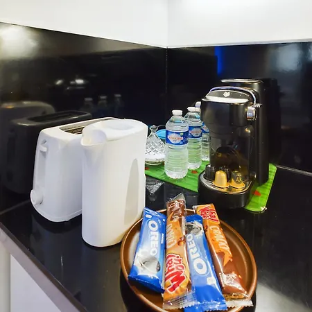 Roi De La Seine A Paris, Stade, Gare Parking Et Terrasse * Saint-Denis (Seine-Saint-Denis)